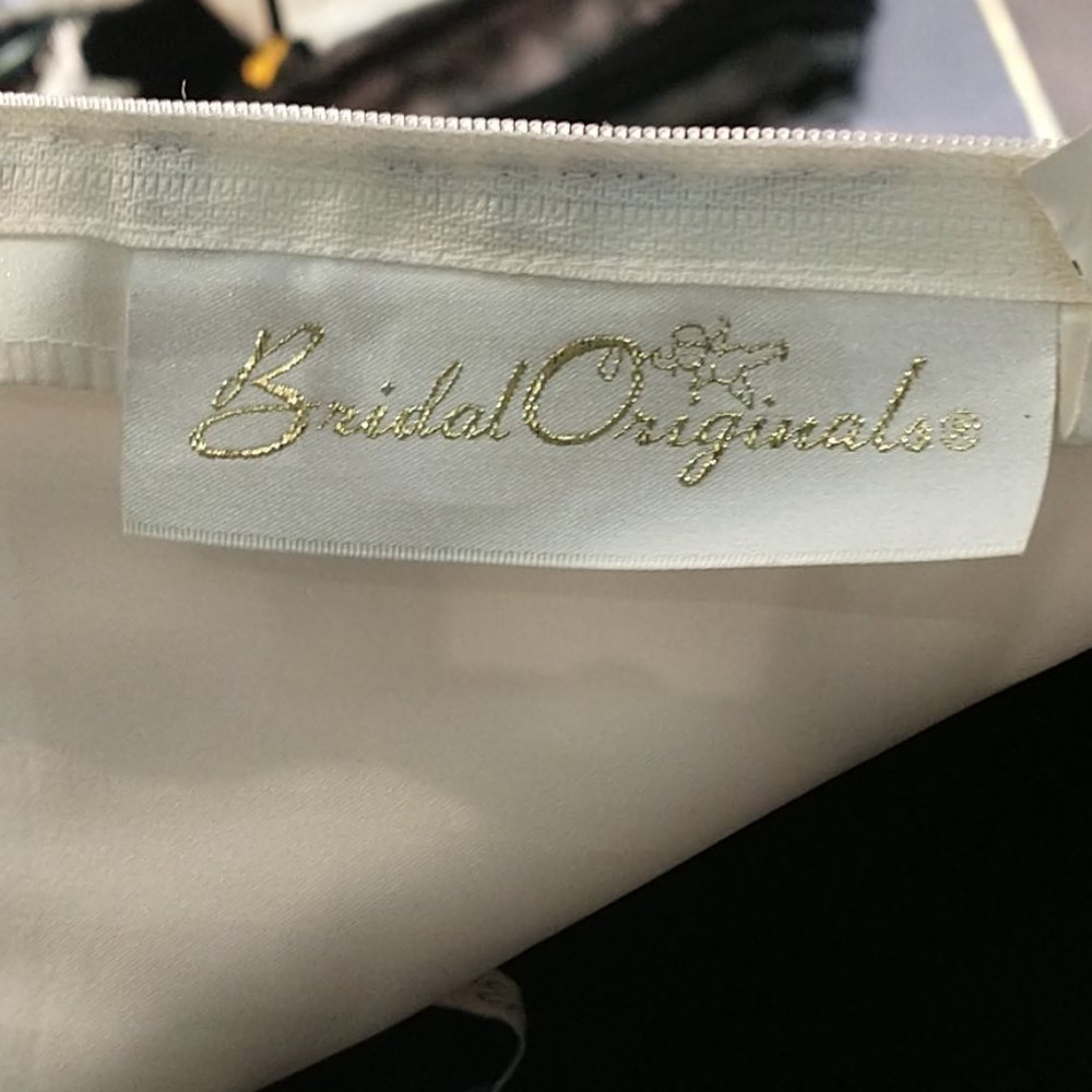 Bridal Originals Beaded, Embroidered Wedding Gown - Picture 11 of 12